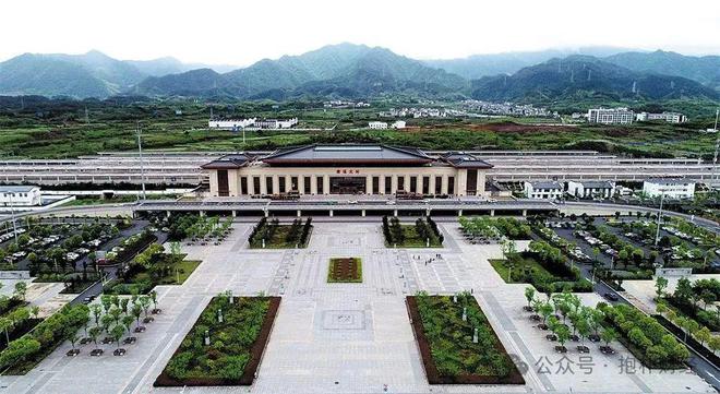 这个县城创造罚款收入下降“奇迹”开元棋牌试玩政府大楼旁可以摆摊(图3)