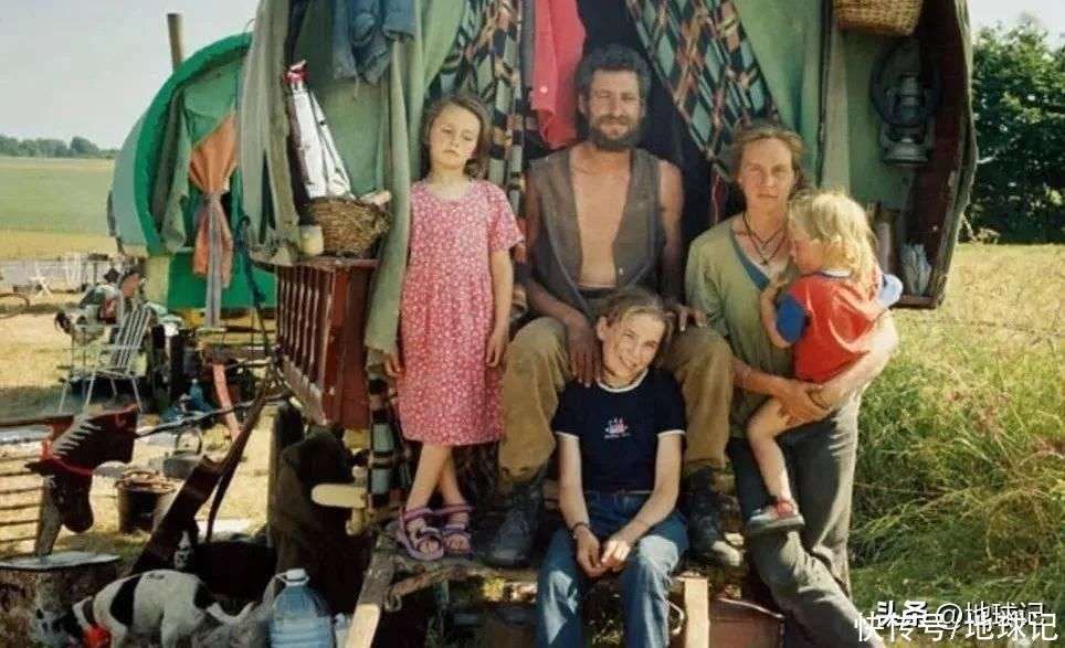 不是流浪了上千年的吉普赛人！开元棋牌欧洲最惨的是犹太人？(图2)